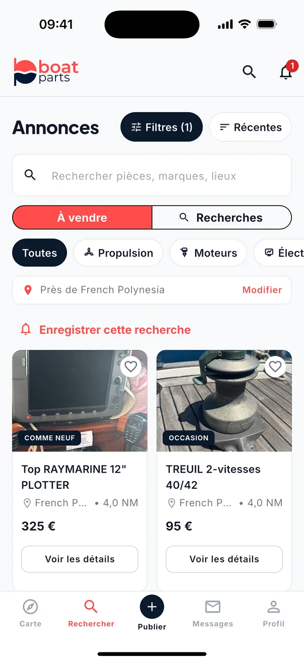 Le fil des annonces avec le sélecteur À vendre / Recherches, les catégories et deux annonces près de la Polynésie française.