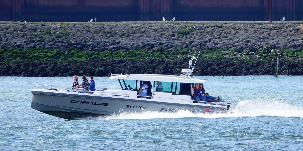 Axopar 37 – Motor yacht