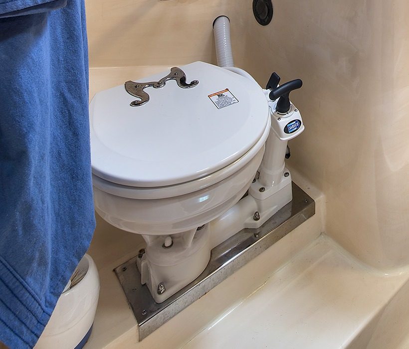Jabsco Twist ’n’ Lock (29090 / 29120) – Marine toilet